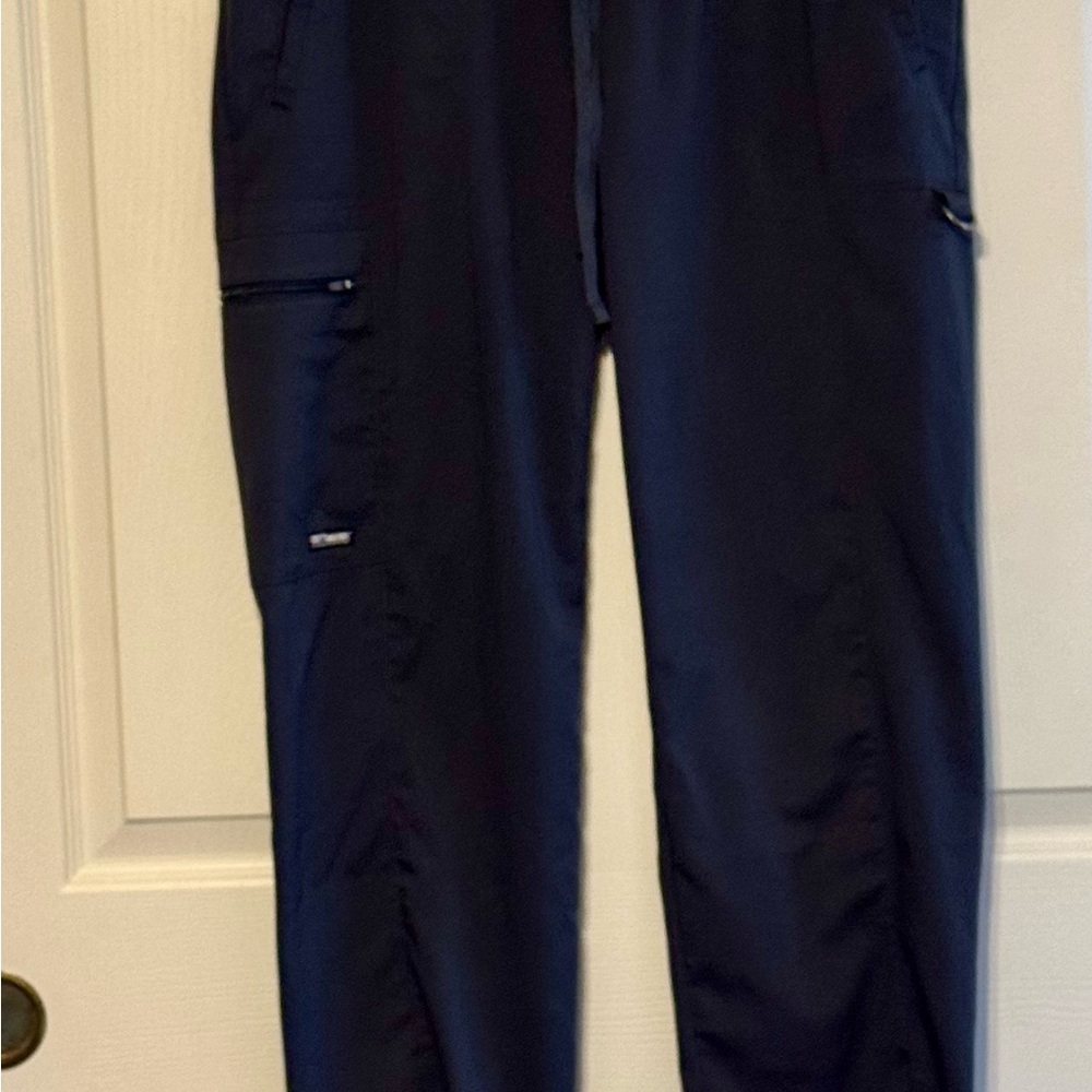 GREY'S ANATOMY™ BY BARCO SPANDEX STRETCH Size Petite Medium - Picture 4 of 9